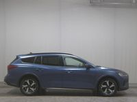 Gebraucht Ford Focus Active 125 PS (91 kW) 2022 Chromablau metallic Kombi