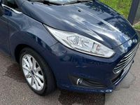 Gebraucht Ford Fiesta SYNC Edition 60 PS (44 kW) 2016 Blau Kleinwagen