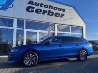 Gebraucht VW Passat 150 PS (110 kW) 2024 Blau Kombi