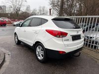 Gebraucht Hyundai ix35 Comfort 135 PS (99 kW) 2012 Weiß SUV
