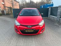 Gebraucht Hyundai i20 Edition 86 PS (63 kW) 2013 Rot Kleinwagen