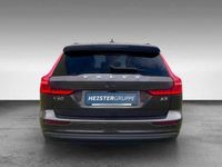 Gebraucht Volvo V60 120 PS (88 kW) 2023 Kombi