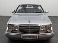 Gebraucht Mercedes E320 220 PS (161 kW) 1995 Silber Cabrio