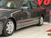 gebraucht Mercedes E200 KOMPRESSOR CLASSIC Aut./1-HAND/*66.000KM*