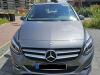 Gebraucht Mercedes B180 122 PS (89 kW) 2016 Grau Van / Kleinbus