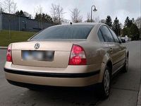 Gebraucht VW Passat 131 PS (96 kW) 2003 Beige Limousine