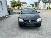 Gebraucht VW Golf V 74 PS (54 kW) 2005 Schwarz Kleinwagen