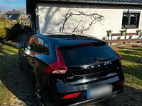 Gebraucht Volvo V40 122 PS (89 kW) 2019 Schwarz Limousine