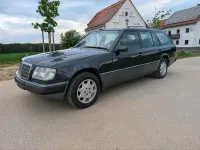 Gebraucht Mercedes E220 150 PS (110 kW) 1994 Schwarz Kombi