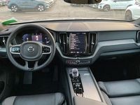 Gebraucht Volvo XC60 Plus 197 PS (144 kW) 2024 Silber SUV