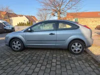 Gebraucht Ford Focus Trend 101 PS (74 kW) 2005 Grau Kleinwagen