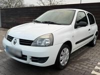 Gebraucht Renault Clio II 58 PS (42 kW) 2009 Weiß Kleinwagen