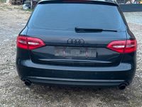 Gebraucht Audi A4 170 PS (125 kW) 2015 Schwarz Kombi