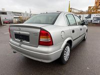 Usata Opel Astra 101 CV (74 kW) 2000 Argento Berlina