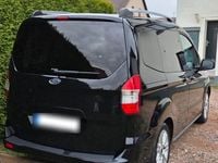 Gebraucht Ford Courier Titanium 105 PS (77 kW) 2017 Schwarz Van / Kleinbus