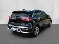 Gebraucht Kia Niro Spirit 141 PS (103 kW) 2017 Schwarz SUV