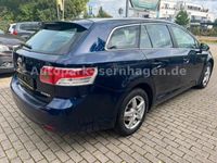 gebraucht Toyota Avensis Combi Sol 1.8 Valvematic Multidrive STHZ