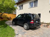 Gebraucht Mercedes ML320 218 PS (160 kW) 2002 Schwarz SUV