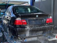 Gebraucht BMW 318 143 PS (105 kW) 2001 Schwarz Limousine