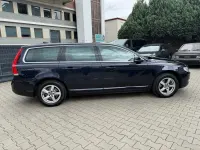 Używany Volvo V70 Standard 150 KM (110 kW) 2016 Niebieski Kombi