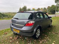 Gebraucht Opel Astra Enjoy 105 PS (77 kW) 2005 Grau Limousine