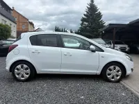 Gebraucht Opel Corsa Color Edition 101 PS (74 kW) 2011 Weiß Kleinwagen