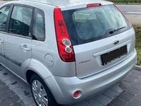 Gebraucht Ford Fiesta 101 PS (74 kW) 2006 Grau Kleinwagen