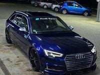 Second-hand Audi A4 S-Line 190 CP (139 kW) 2019 Albastru Break