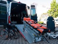 Gebraucht Mercedes Sprinter 170 PS (125 kW) 2023 Silber Van