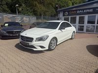 Gebraucht Mercedes CLA200 Night 156 PS (114 kW) 2016 Weiß Limousine