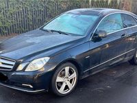 Gebraucht Mercedes E250 Avantgarde 204 PS (150 kW) 2011 Schwarz Coupé