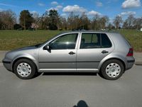 Gebraucht VW Golf IV 74 PS (54 kW) 2002 Silber Kleinwagen