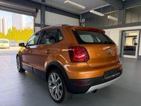 Gebraucht VW Polo Cross 110 PS (80 kW) 2015 Orange Kleinwagen