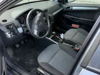 Gebraucht Opel Astra 101 PS (74 kW) 2004 Grau Limousine