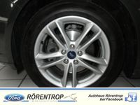 Gebraucht Ford Mondeo Titanium 150 PS (110 kW) 2015 Grau Limousine