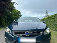 Gebraucht Volvo V60 163 PS (119 kW) 2014 Blau Kombi