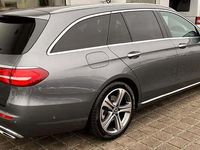 Gebraucht Mercedes E200 Avantgarde 184 PS (135 kW) 2017 Grau Kombi