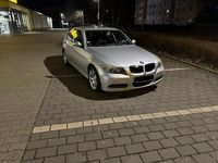 Gebraucht BMW 318 116 PS (85 kW) 2006 Silber Limousine