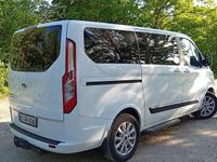 Gebraucht Ford Tourneo Titanium 131 PS (96 kW) 2019 Weiß Van / Kleinbus