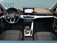 Gebraucht Audi A4 136 PS (100 kW) 2025 Silber Limousine