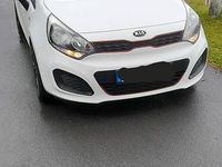 Gebraucht Kia Rio 86 PS (63 kW) 2013 Weiß Limousine