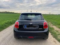 Usata Mini Cooper D 116 CV (85 kW) 2016 Nero Utilitaria