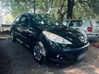 Gebraucht Peugeot 206+ 75 PS (55 kW) 2009 Schwarz Kleinwagen