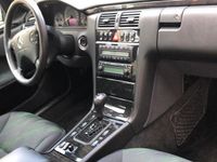 Gebraucht Mercedes E320 Avantgarde 224 PS (164 kW) 2000 Limousine