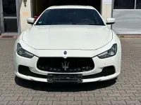 Gebraucht Maserati Ghibli 411 PS (302 kW) 2016 Weiß Limousine