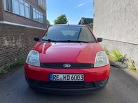 Usata Ford Fiesta 60 CV (44 kW) 2003 Rosso Utilitaria