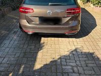 Gebraucht VW Passat Highline 239 PS (175 kW) 2017 Braun Kombi