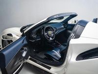 Second-hand Ferrari 488 721 CP (530 kW) 2020 Alb Cabrio
