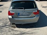 Gebraucht BMW 330 258 PS (189 kW) 2006 Silber Kombi