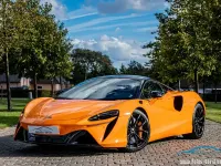 Gebraucht McLaren Artura 681 PS (500 kW) 2023 Orange Coupé